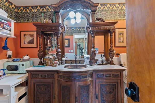 $450,000 | 15553 Middletown Park Drive, Redding, CA 96001