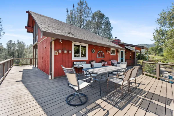 $450,000 | 15553 Middletown Park Drive, Redding, CA 96001
