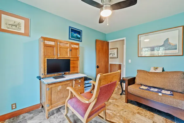 $450,000 | 15553 Middletown Park Drive, Redding, CA 96001
