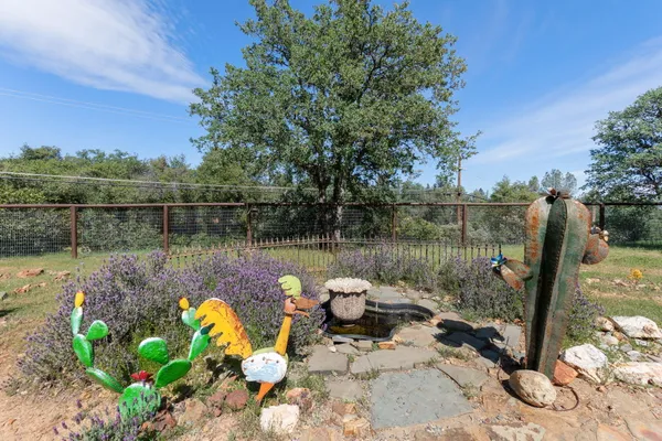 $450,000 | 15553 Middletown Park Drive, Redding, CA 96001