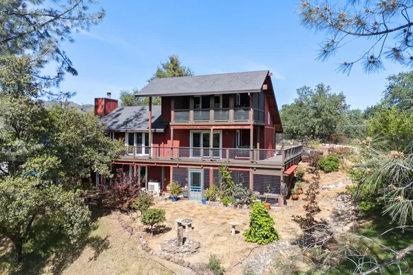 $450,000 | 15553 Middletown Park Drive, Redding, CA 96001