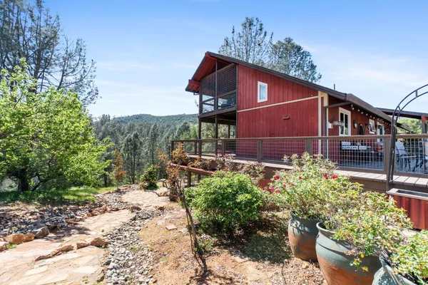 $450,000 | 15553 Middletown Park Drive, Redding, CA 96001