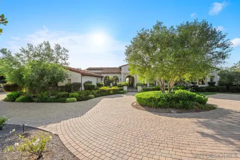 $6,995,000 | 8084 Entrada De Luz East, San Diego, CA 92127