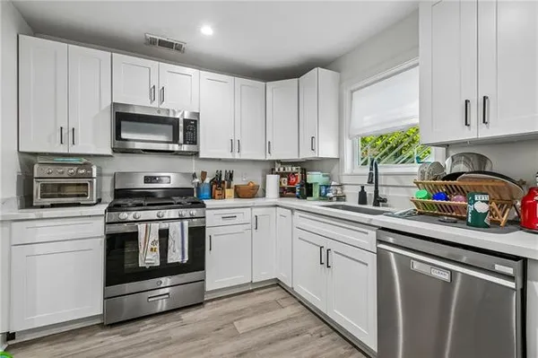 $725,000 | 7620-22 Zimpel Street, New Orleans, LA 70118