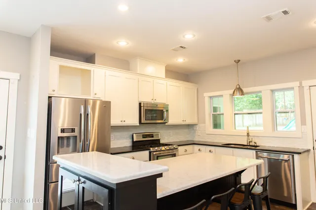 $3,300 | 2 Oakwood Glen Drive, Clinton, MS 39056