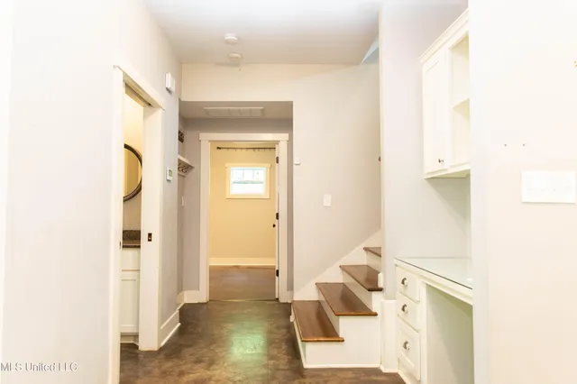 $3,300 | 2 Oakwood Glen Drive, Clinton, MS 39056