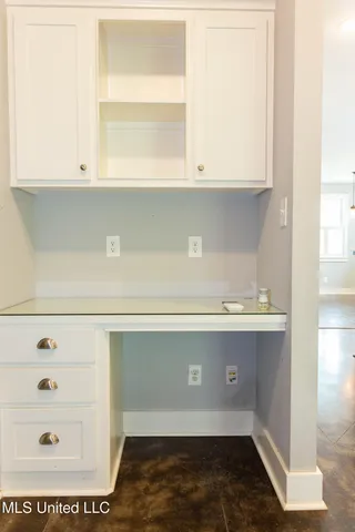 $3,300 | 2 Oakwood Glen Drive, Clinton, MS 39056