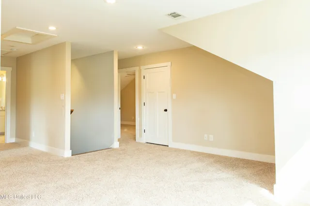 $3,300 | 2 Oakwood Glen Drive, Clinton, MS 39056