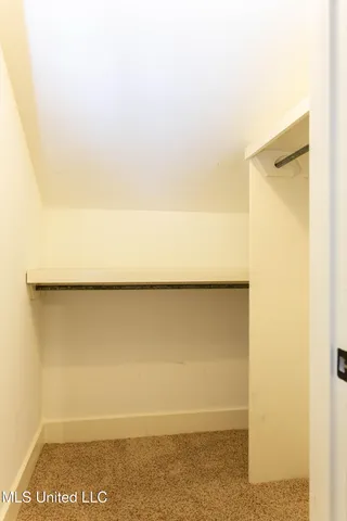 $3,300 | 2 Oakwood Glen Drive, Clinton, MS 39056