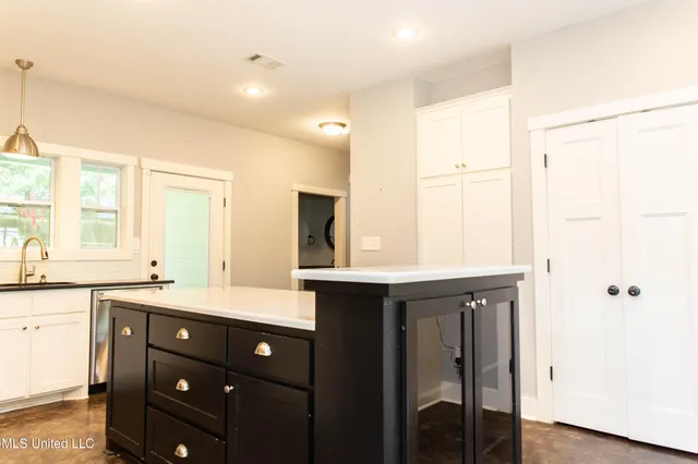 $3,300 | 2 Oakwood Glen Drive, Clinton, MS 39056