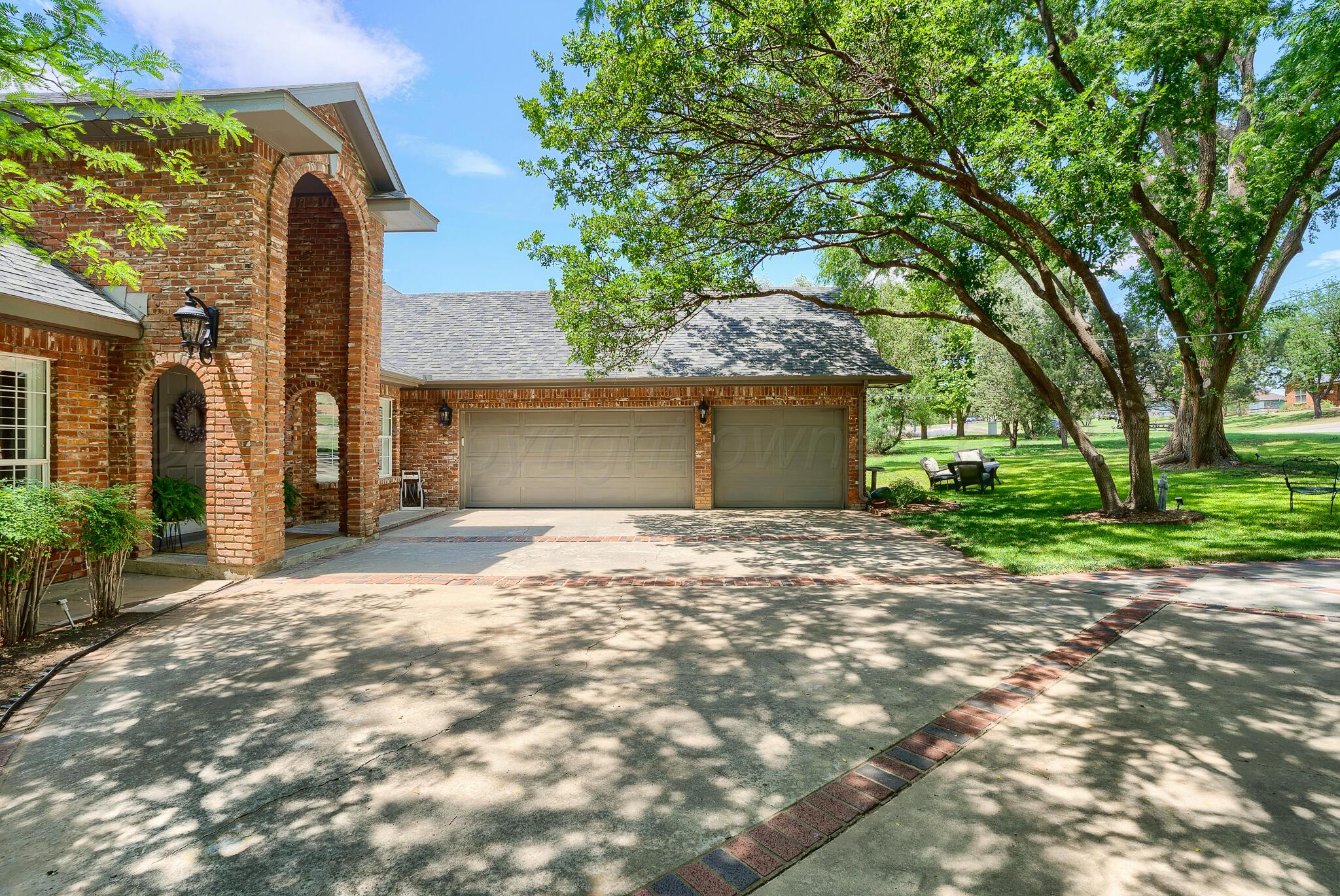170 Dolphin Terrace Amarillo, TX 79118 - Photo 5 of 80 170 Dolphin -16