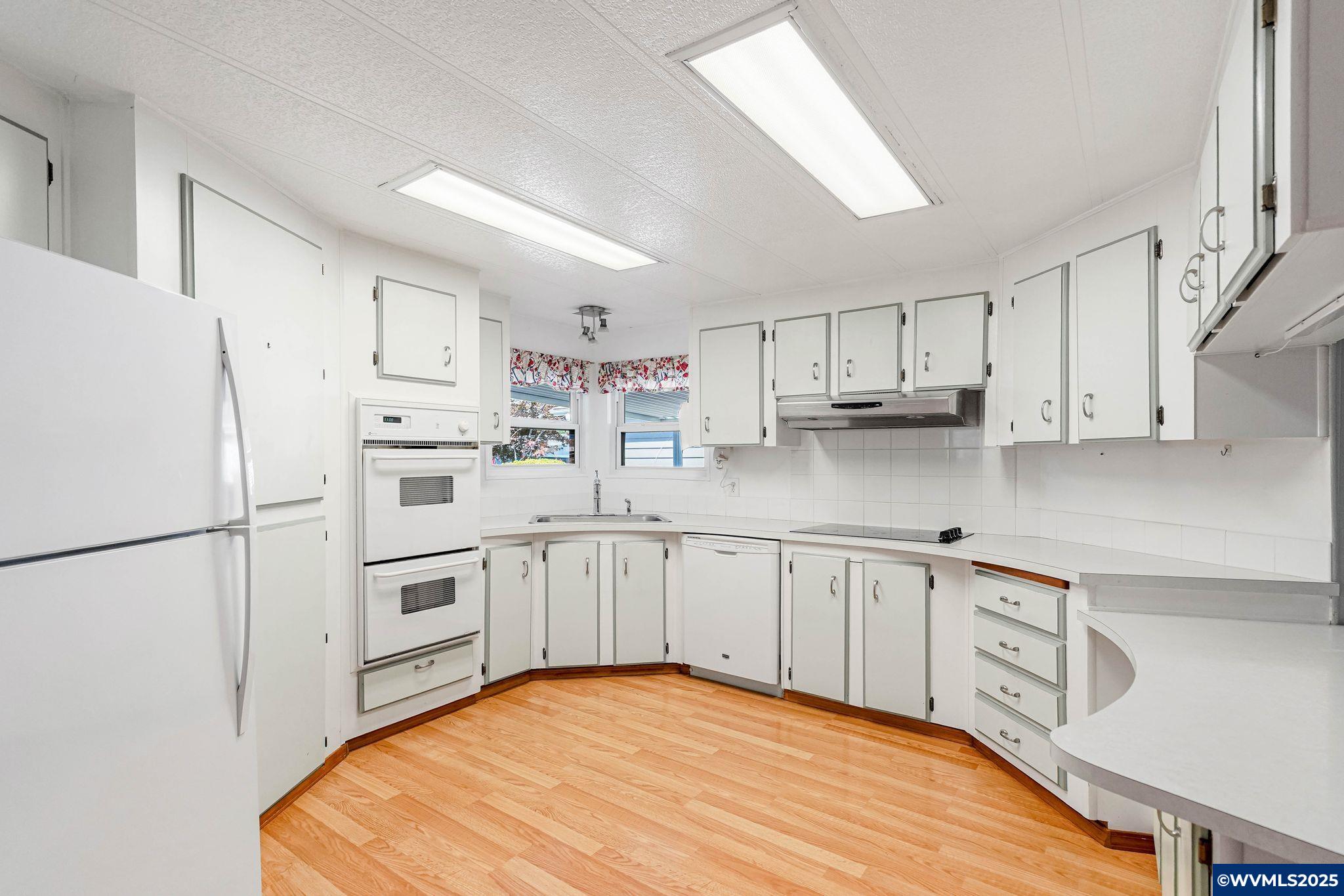 4730 Auburn Road Northeast, Unit 9 Salem, OR 97301 - Photo 11 of 41 Gallery Image 11