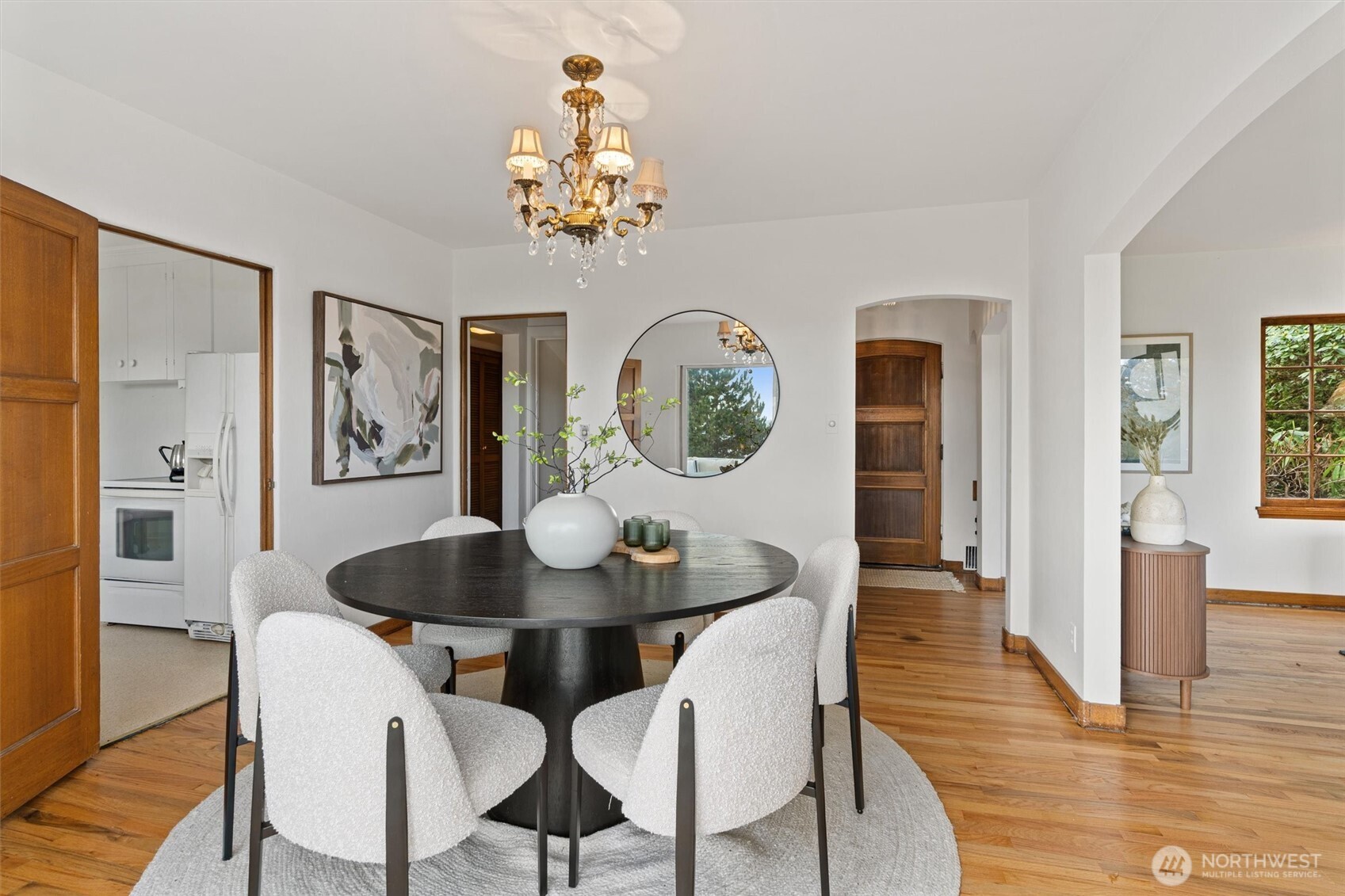 1820 Magnolia Way West Seattle, WA 98199 - Photo 11 of 33