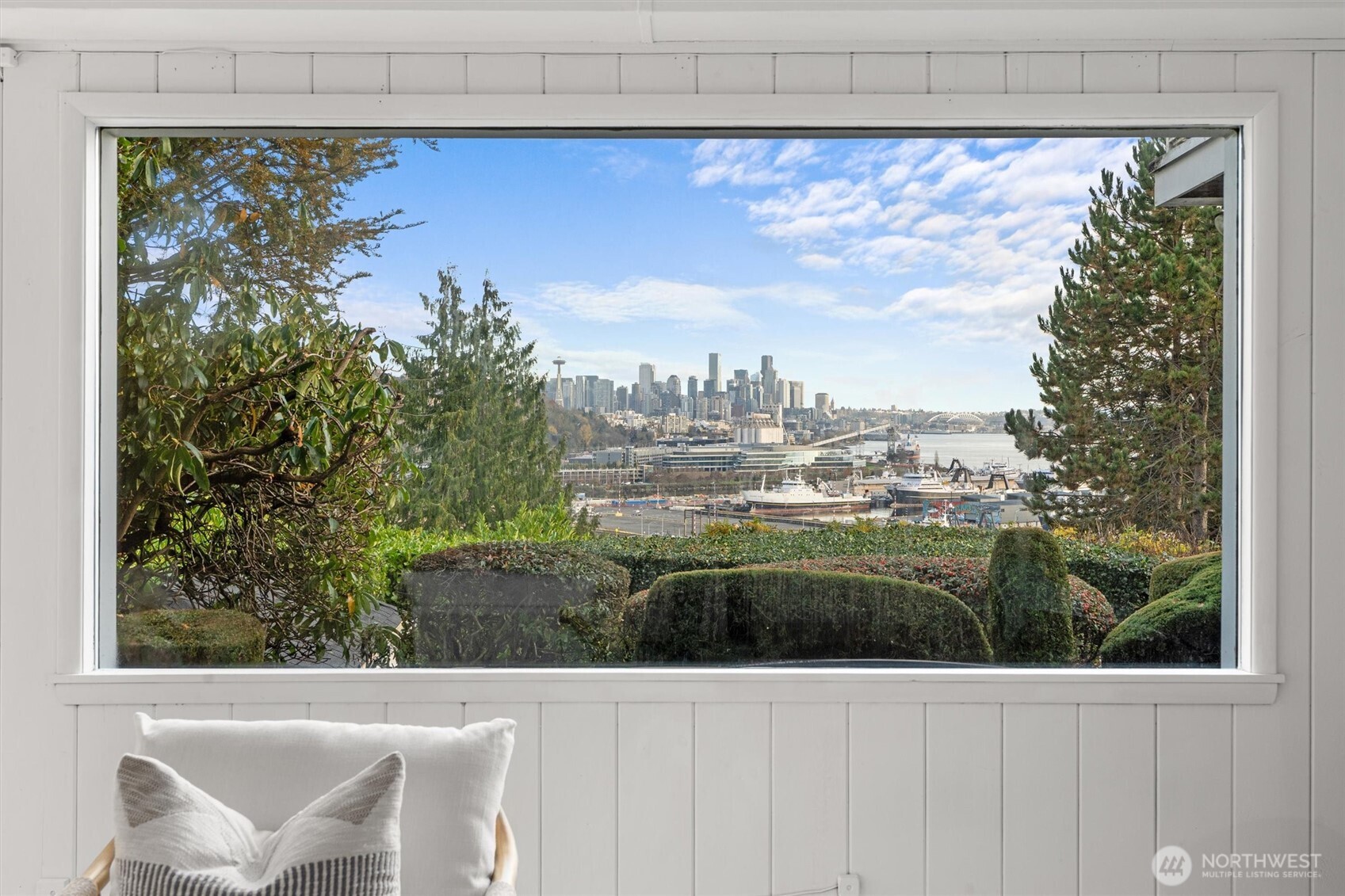 1820 Magnolia Way West Seattle, WA 98199 - Photo 21 of 33 a view of a balcony with an outdoor space