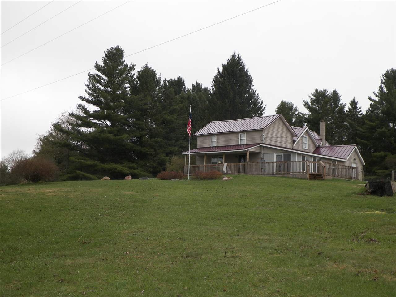 18246 19 Mile Road Tustin, MI 49688 - Photo 2 of 7 1886217-1.JPG