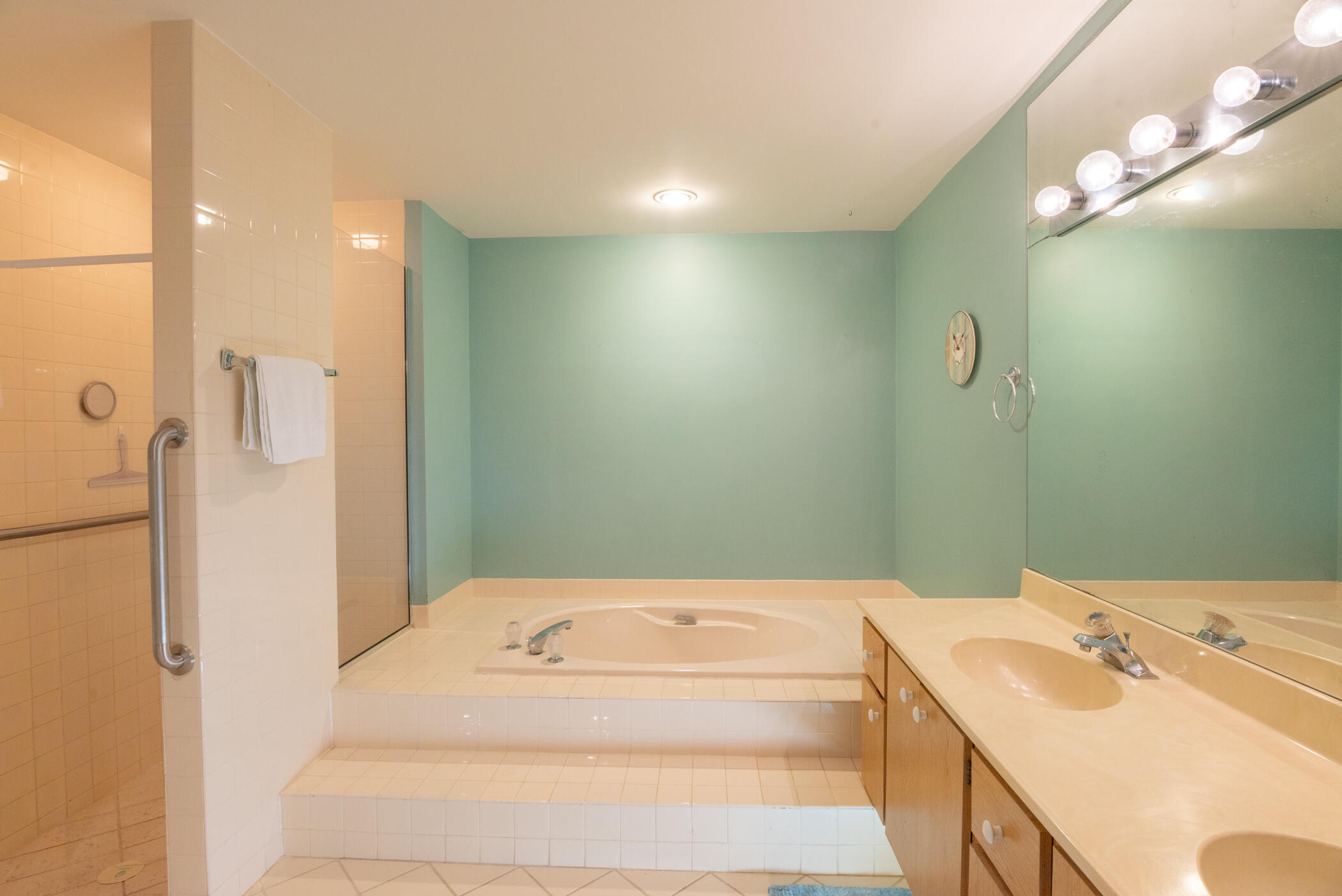 216 Ridge Road Jupiter, FL 33477 - Photo 22 of 32 © Clark-216 Ridge Road-027