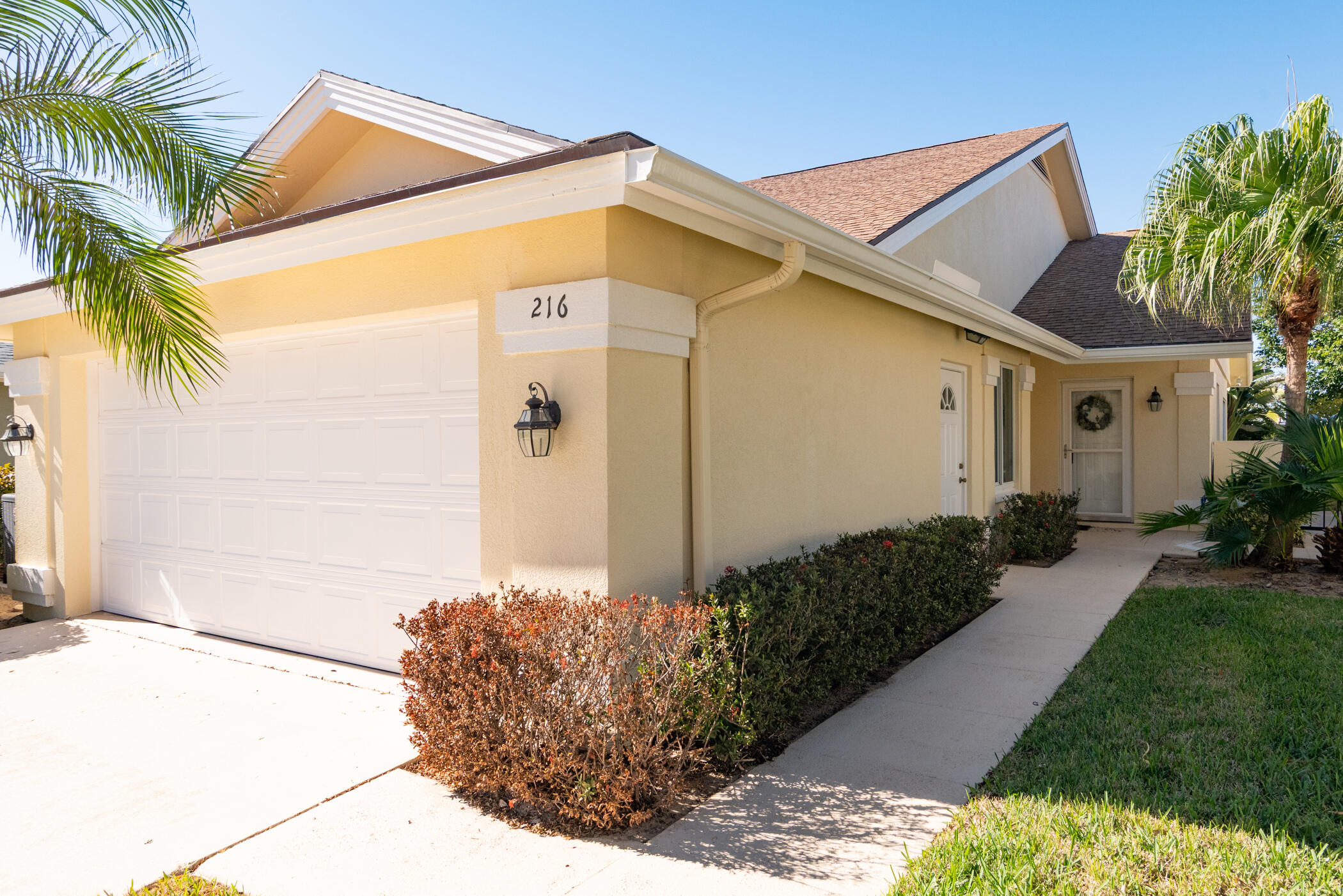 216 Ridge Road Jupiter, FL 33477 - Photo 3 of 32 © Clark-216 Ridge Road-003