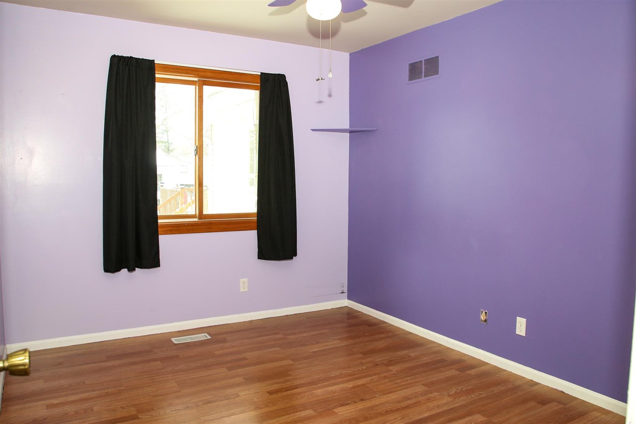 7176 Brewer Road Flint, MI 48507 - Photo 17 of 25 50061789-16.JPG