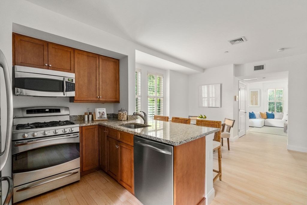 99 Crowninshield Road, Unit 99 Brookline, MA 02446 - Photo 8 of 17