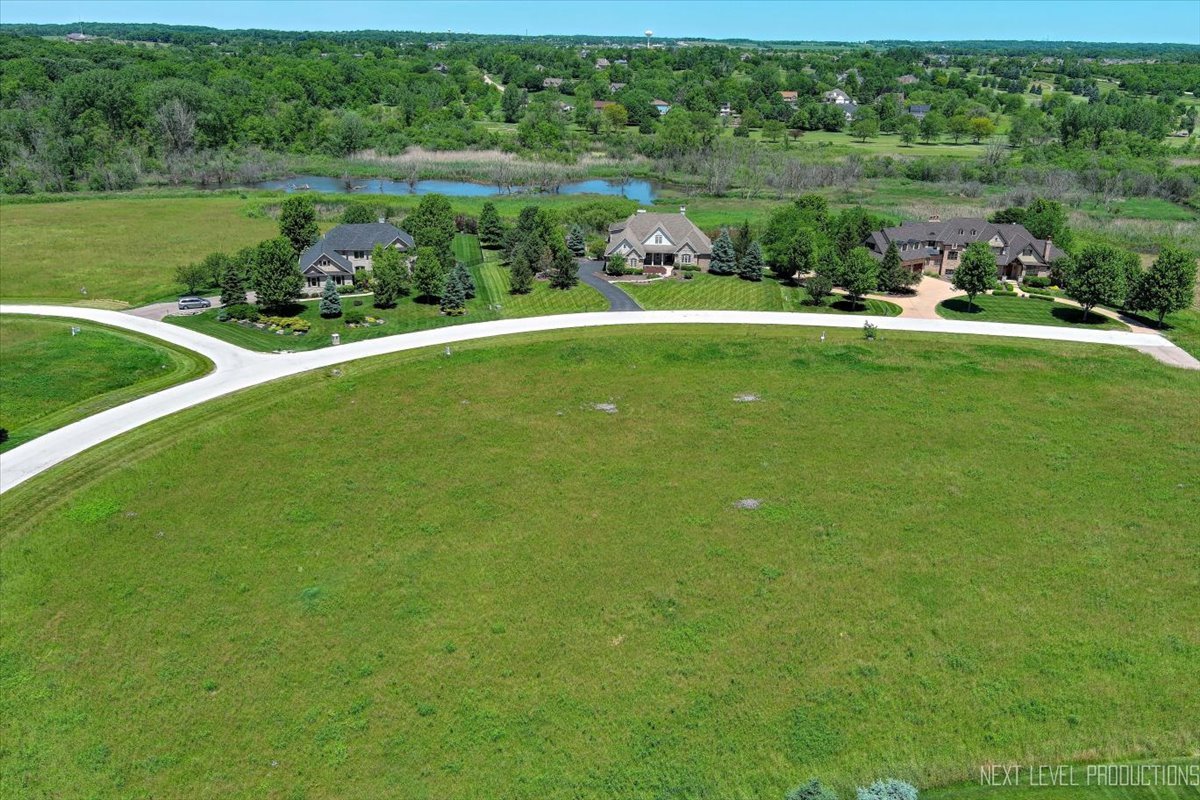 12 Derek Drive Elburn, IL 60119 - Photo 7 of 13