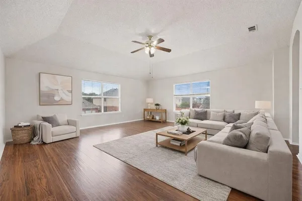 $549,000 | 433 Spring Air Drive, Allen, TX 75002