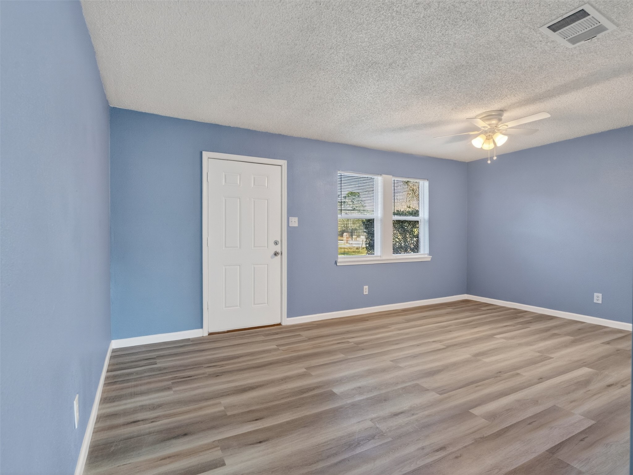 2613 Timber Drive Dickinson, TX 77539 - Photo 12 of 29
