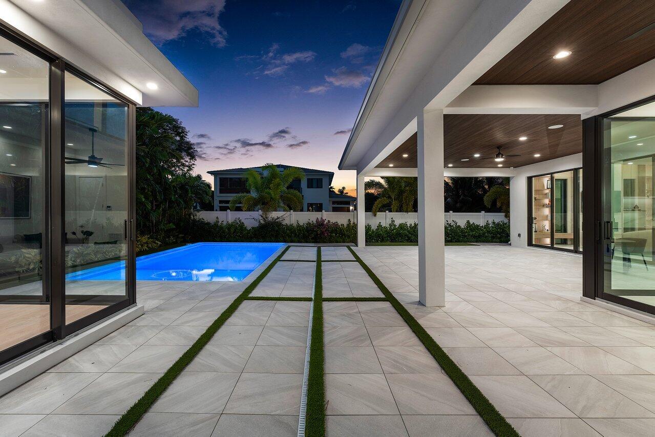400 Northeast 4th Street Boca Raton, FL 33432 - Photo 66 of 72 075-400Northeast4thStreet-BocaRaton-FL-3