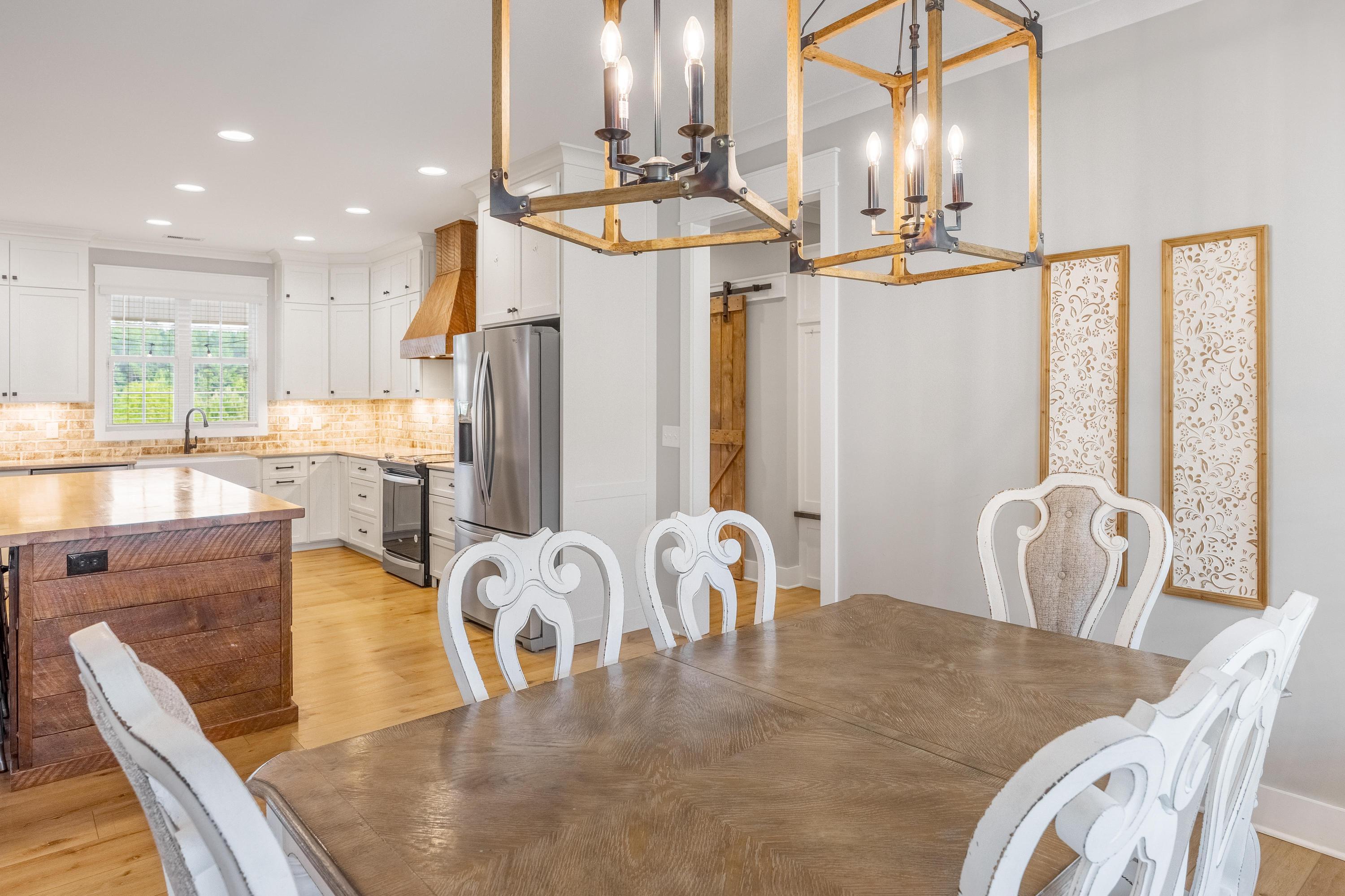 206 Rochelle Circle Northeast Charleston, TN 37310 - Photo 13 of 48 2026_04_April_206_Rochelle_Cir_NE_0028