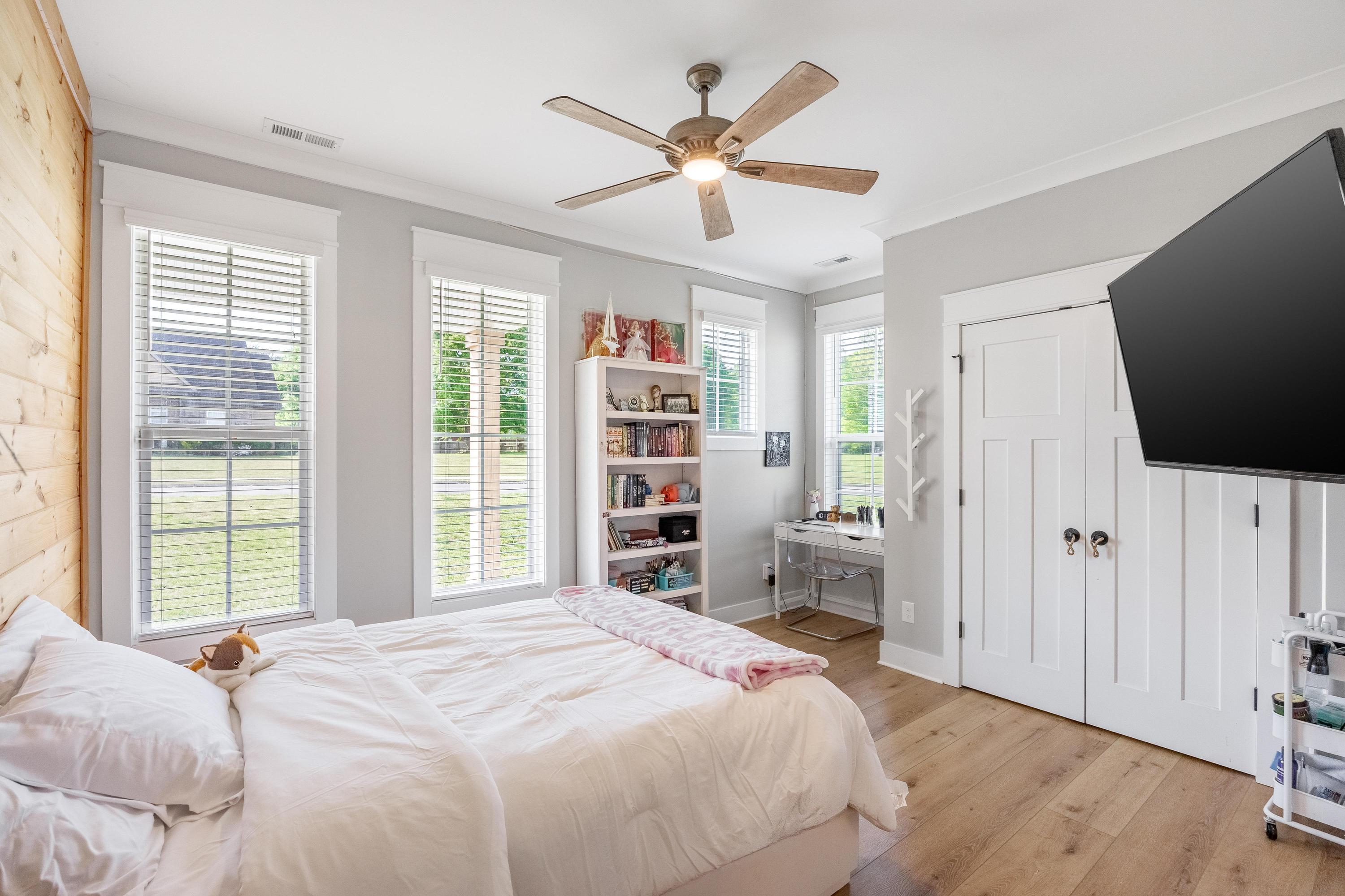 206 Rochelle Circle Northeast Charleston, TN 37310 - Photo 28 of 48 2026_04_April_206_Rochelle_Cir_NE_0043