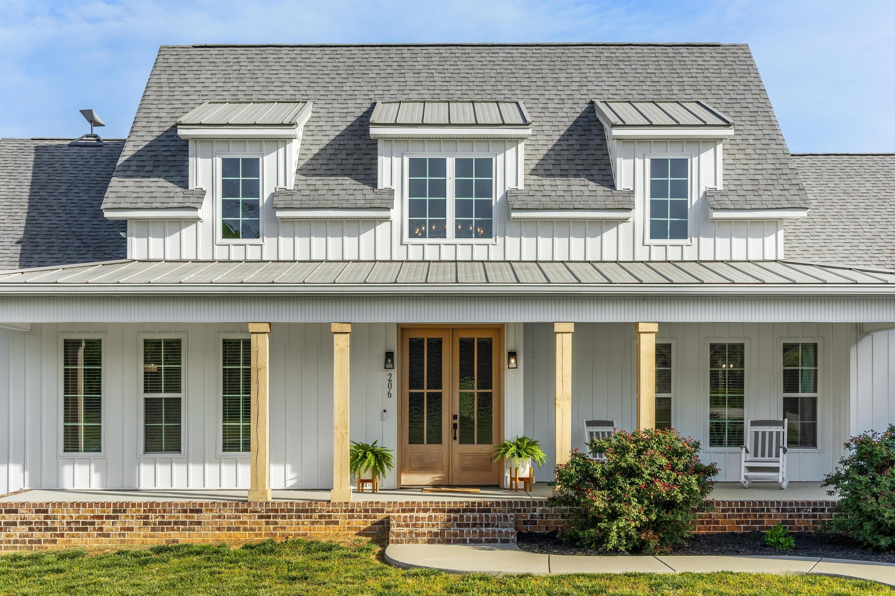 206 Rochelle Circle Northeast Charleston, TN 37310 - Photo 3 of 48 2026_04_April_206_Rochelle_Cir_NE_0003