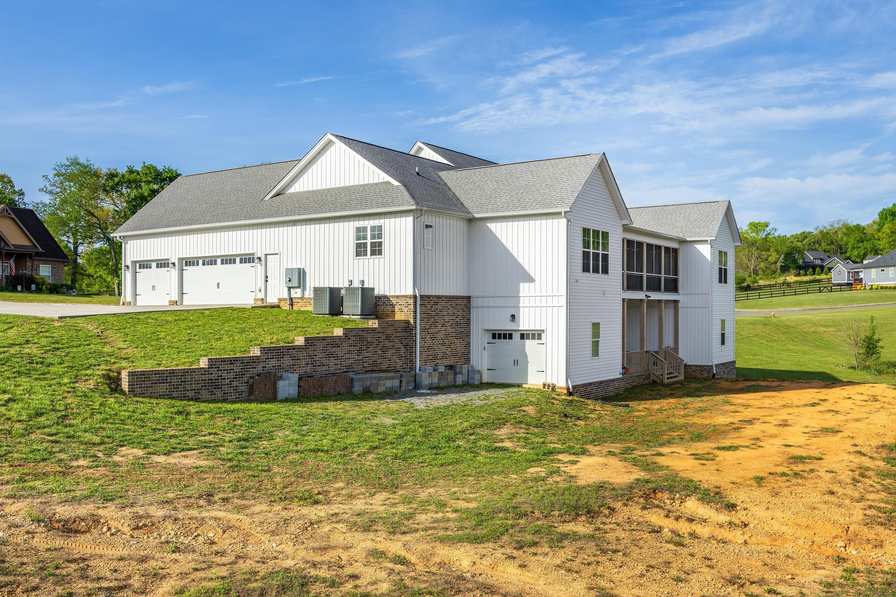 206 Rochelle Circle Northeast Charleston, TN 37310 - Photo 42 of 48 2026_04_April_206_Rochelle_Cir_NE_0006