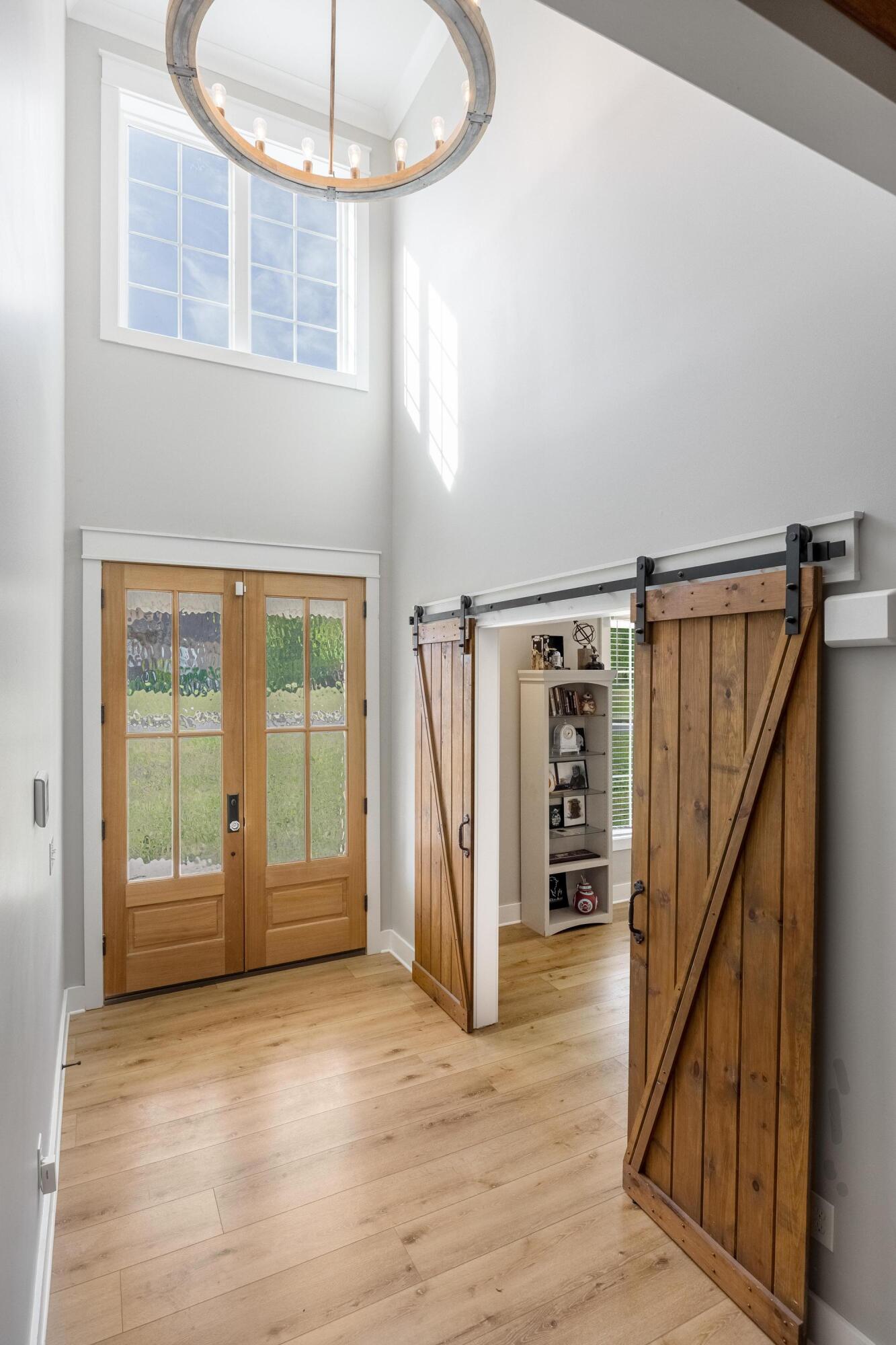 206 Rochelle Circle Northeast Charleston, TN 37310 - Photo 5 of 48 2026_04_April_206_Rochelle_Cir_NE_0016