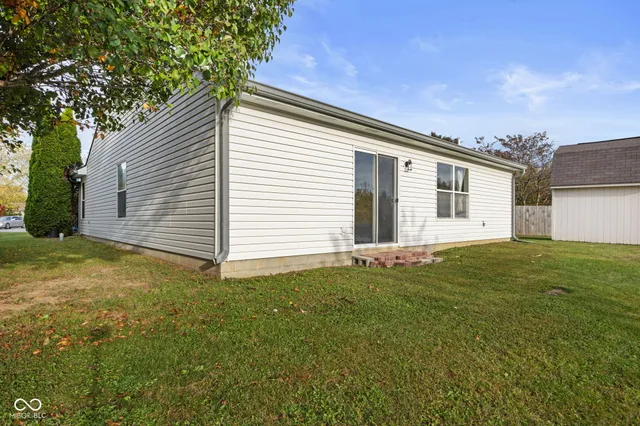 $225,000 | 5516 Alcott Circle, Indianapolis, IN 46221