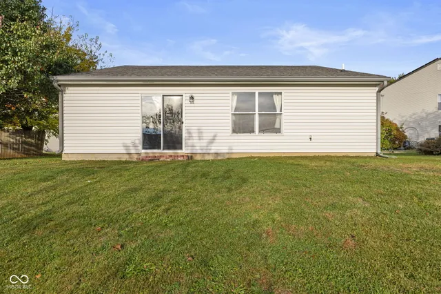 $225,000 | 5516 Alcott Circle, Indianapolis, IN 46221