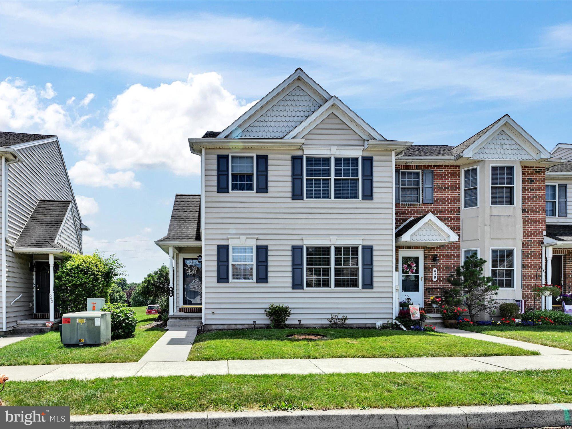 640 Chickadee Drive Lititz, PA 17543 - Photo 1 of 28
