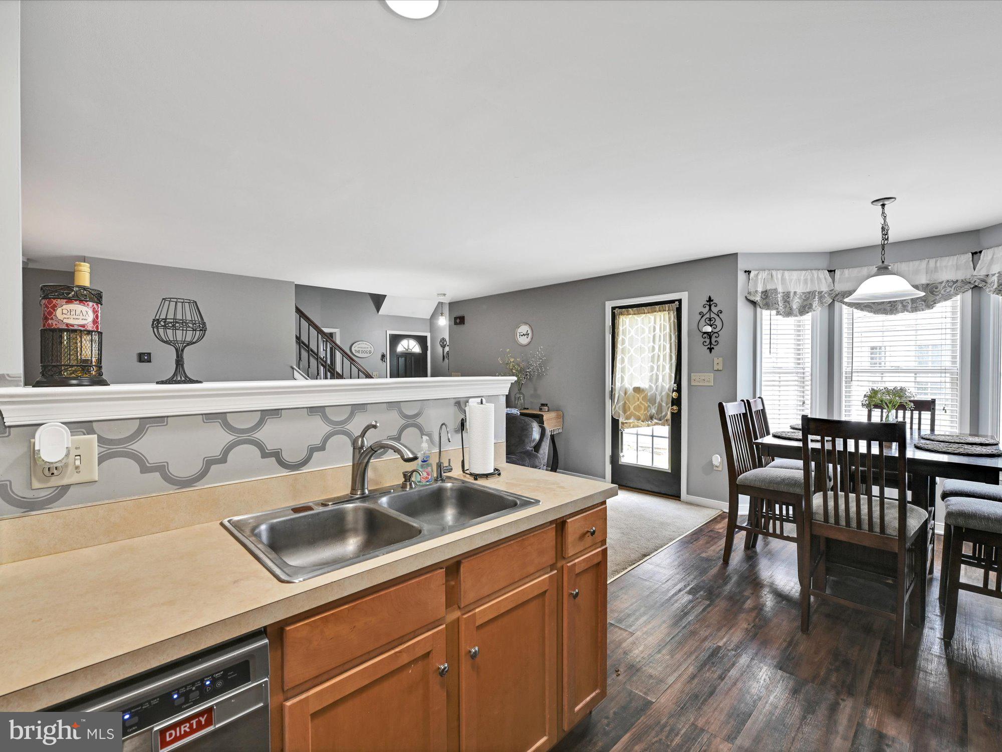 640 Chickadee Drive Lititz, PA 17543 - Photo 12 of 28