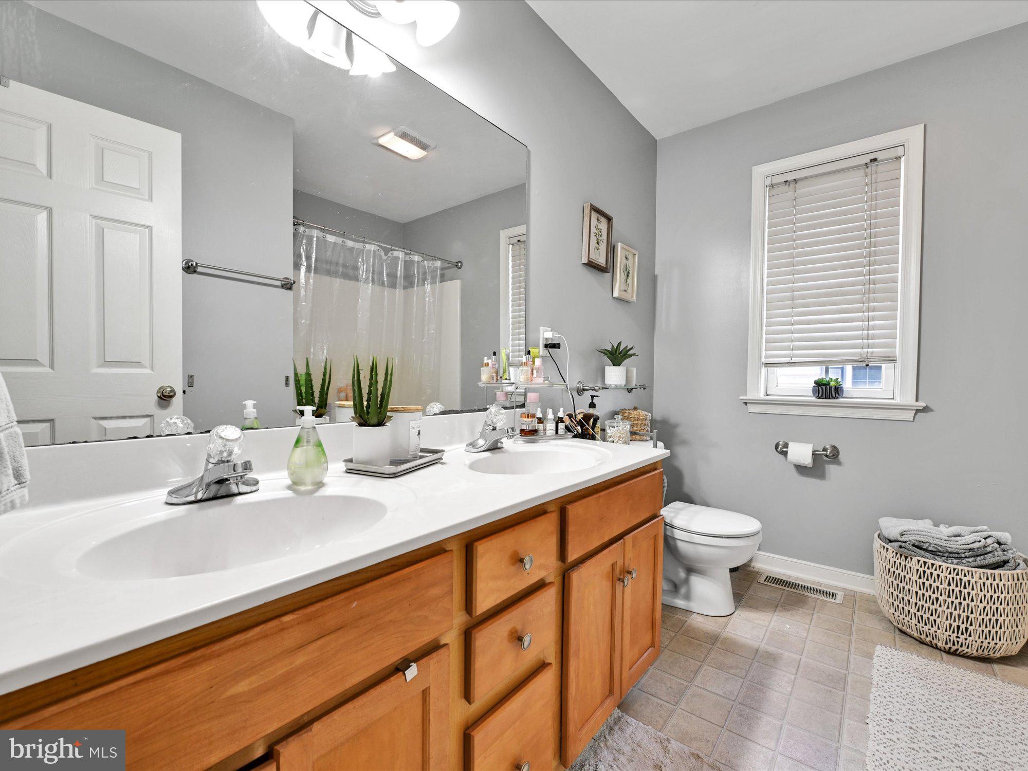 640 Chickadee Drive Lititz, PA 17543 - Photo 22 of 28