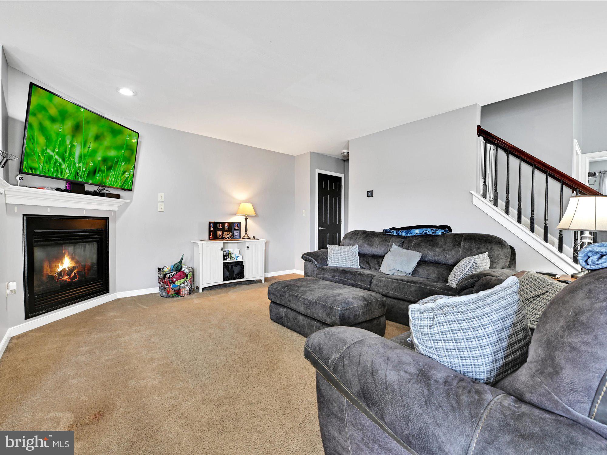 640 Chickadee Drive Lititz, PA 17543 - Photo 6 of 28