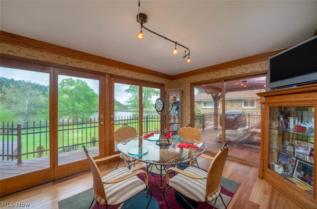 1436 Magnolia Road Southwest Dellroy, OH 44620 - Photo 2 of 35