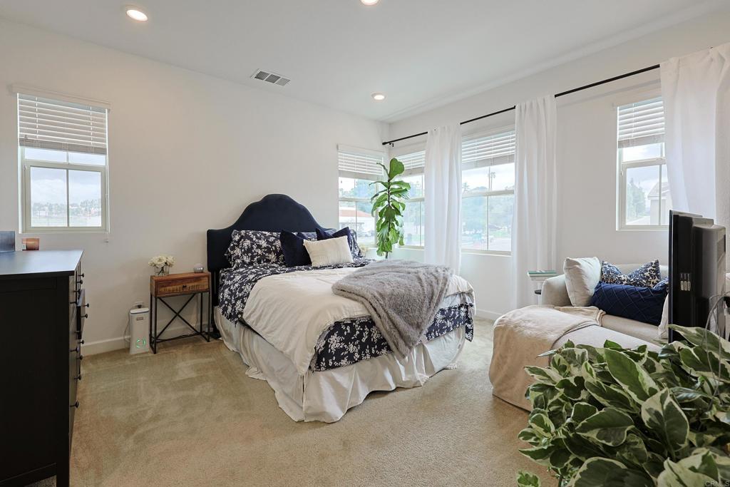 10134 Hercules Way Spring Valley, CA 91977 - Photo 17 of 32