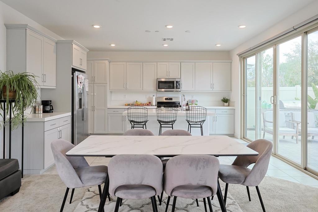 10134 Hercules Way Spring Valley, CA 91977 - Photo 3 of 32