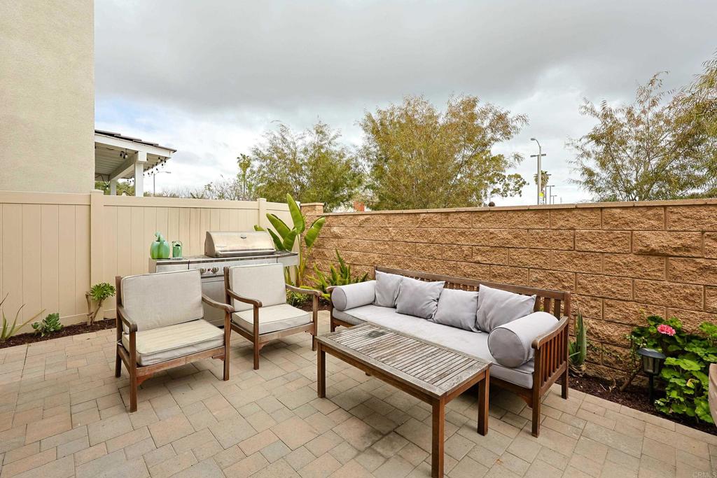 10134 Hercules Way Spring Valley, CA 91977 - Photo 7 of 32