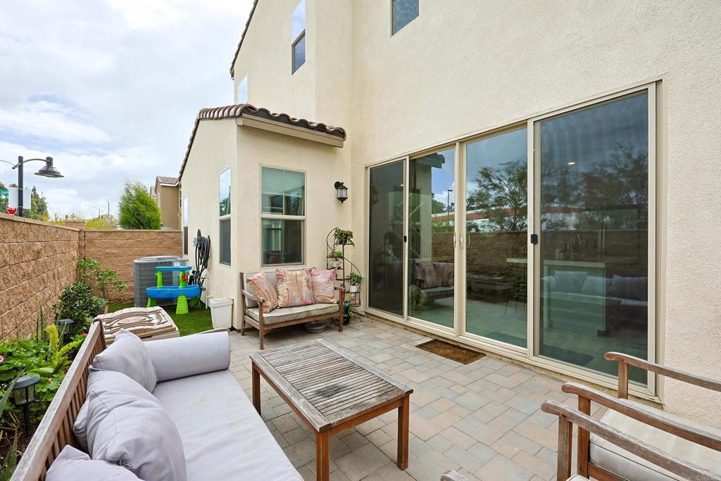 10134 Hercules Way Spring Valley, CA 91977 - Photo 8 of 32