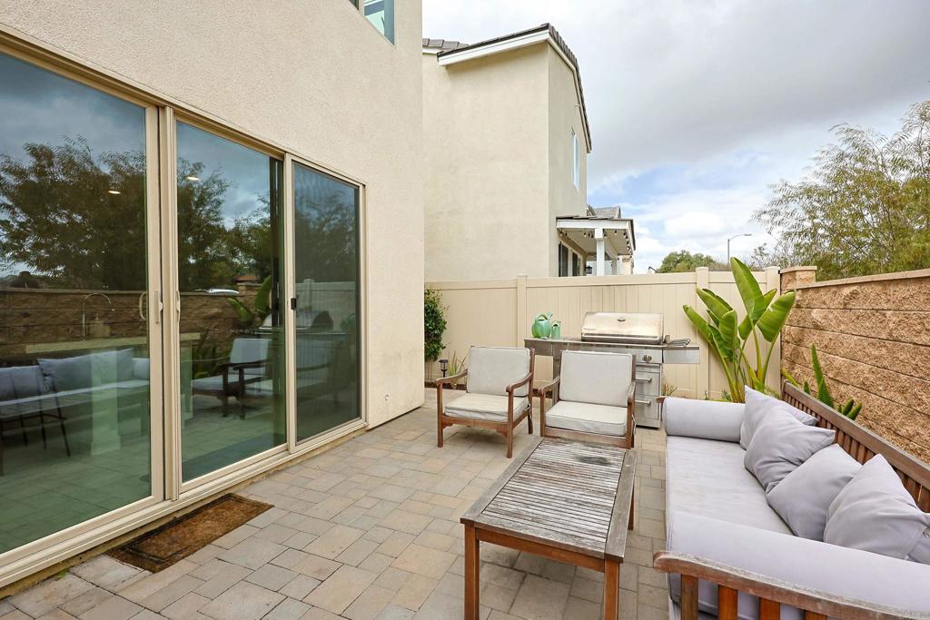 10134 Hercules Way Spring Valley, CA 91977 - Photo 9 of 32