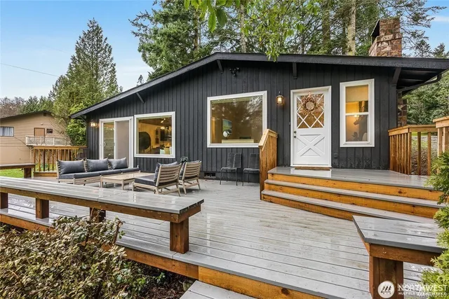 $499,950 | 1465 Lake Drive, Camano Island, WA 98282