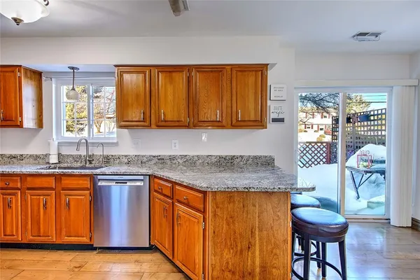$410,000 | 626 Smithfield Road, Unit 1006, North Providence, RI 02904