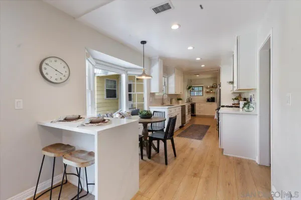 $1,349,000 | 3544 Gardenia Avenue, Long Beach, CA 90807