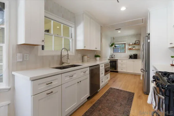 $1,349,000 | 3544 Gardenia Avenue, Long Beach, CA 90807