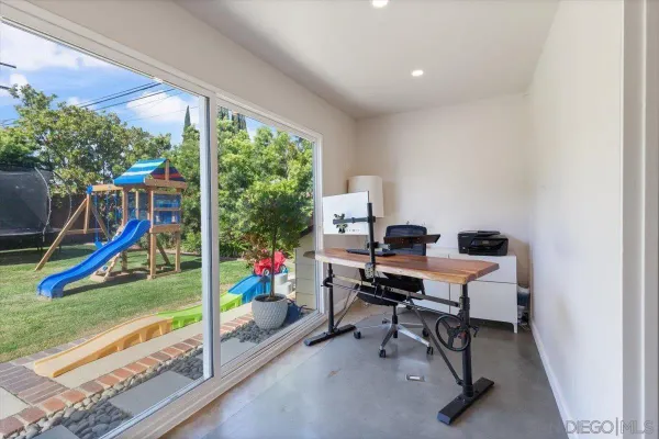 $1,349,000 | 3544 Gardenia Avenue, Long Beach, CA 90807