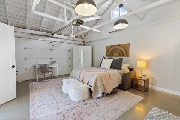 $1,349,000 | 3544 Gardenia Avenue, Long Beach, CA 90807